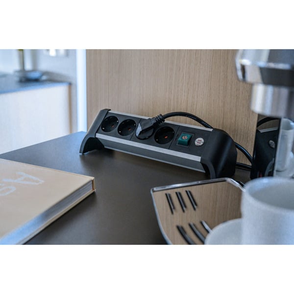 Brennenstuhl Alu-Office-Line Steckdosenleiste 4-fach, pour den Schreibtisch - Brennenstuhl - vue 5
