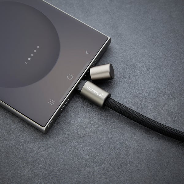 (€ 7,53 / 1 m) Intenso Handykette und Lade-/Datenkabel Cell Phone Charging Lanyard - (€ 7,53
/ 1 m) - vue 13