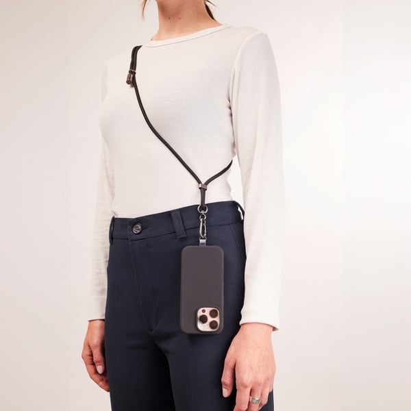 (€ 7,53 / 1 m) Intenso Handykette und Lade-/Datenkabel Cell Phone Charging Lanyard - (€ 7,53
/ 1 m) - vue 16